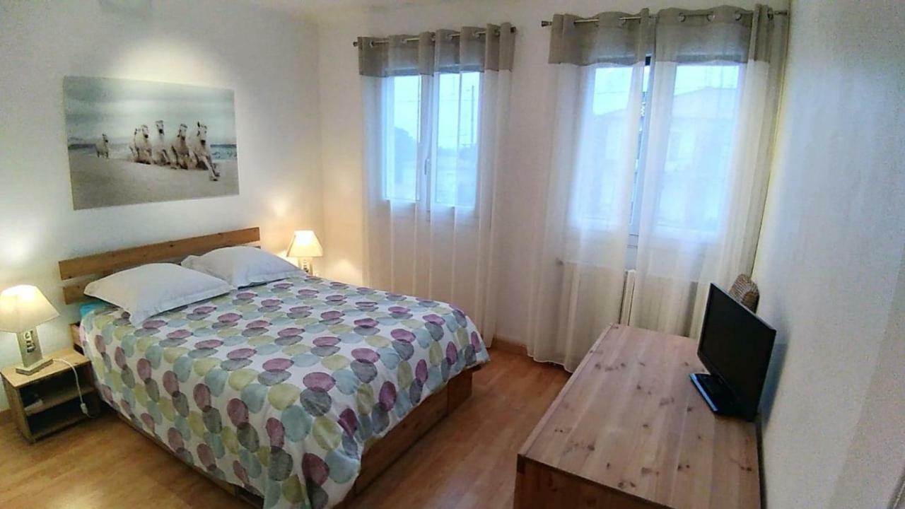 Maison De Charme Castries Zewnętrze zdjęcie